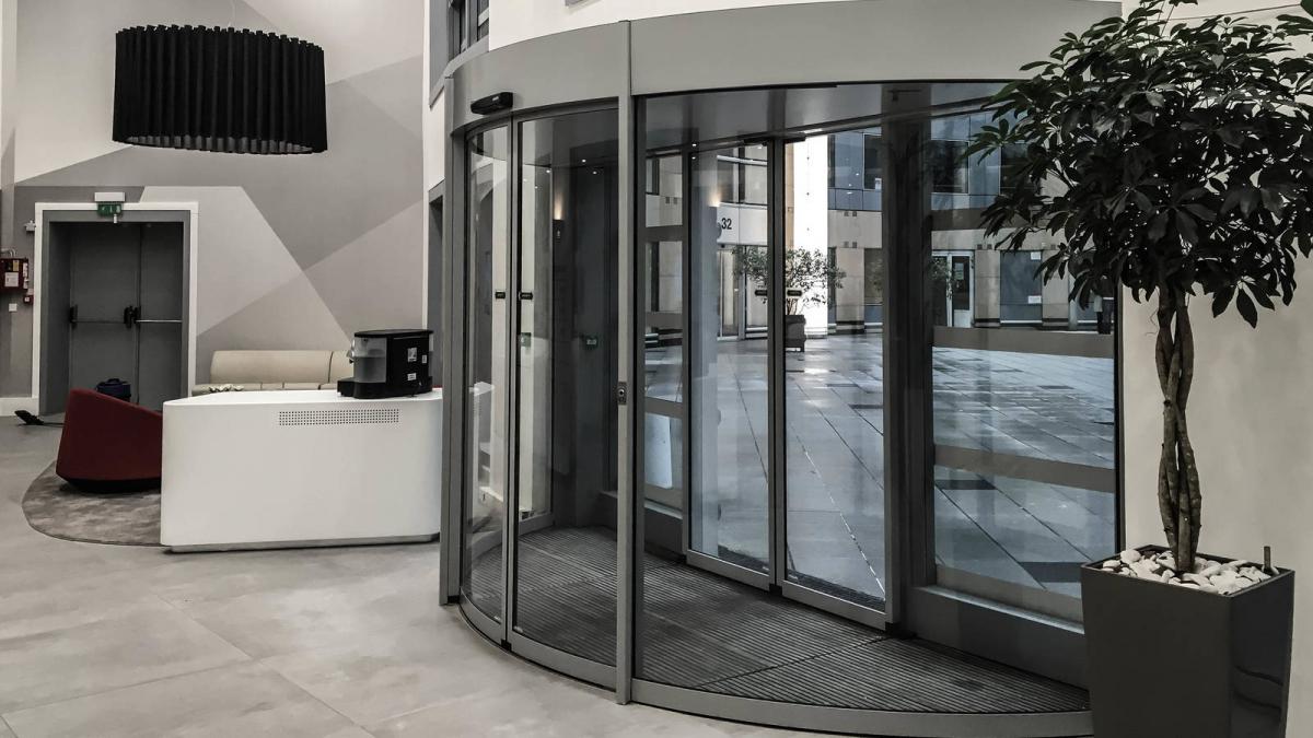180° Curved Model Sliding Door